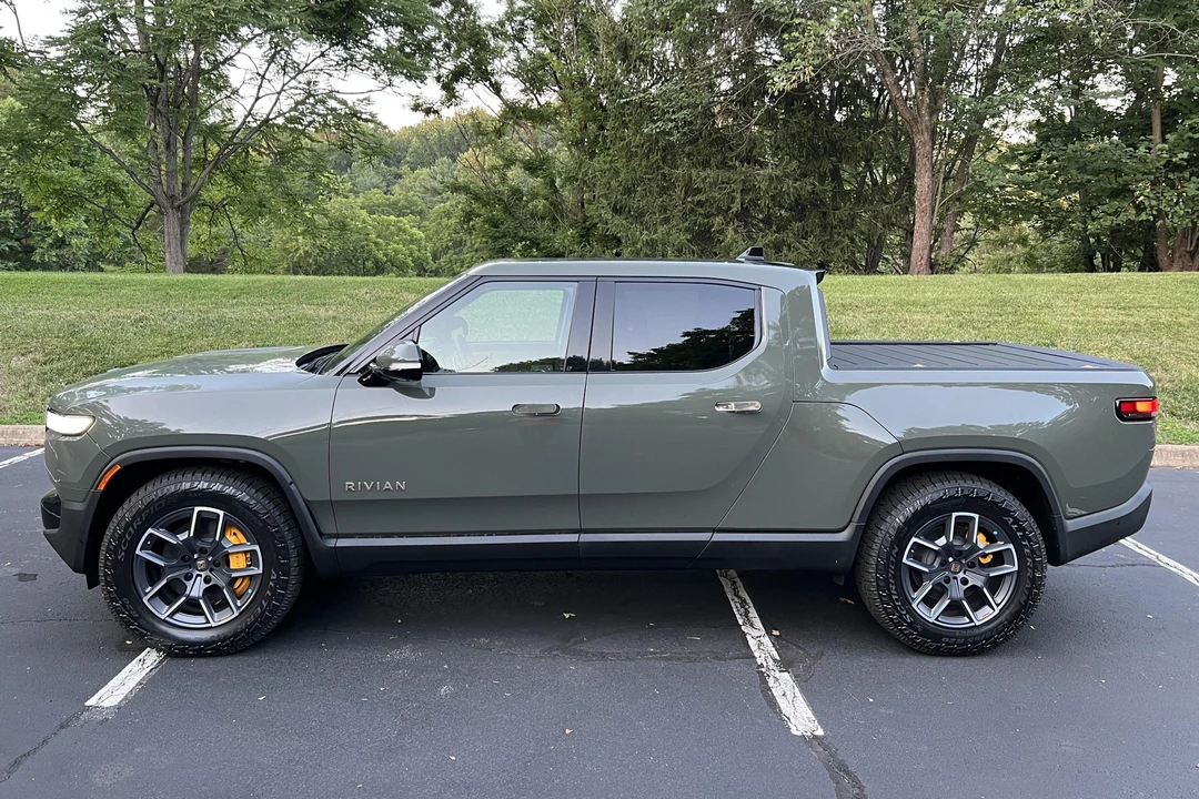 2022 Rivian R1T - Image 3 of 5