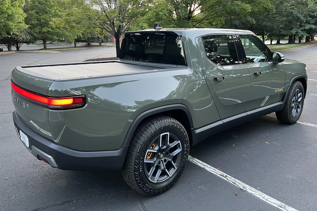 2022 Rivian R1T - Image 4 of 5