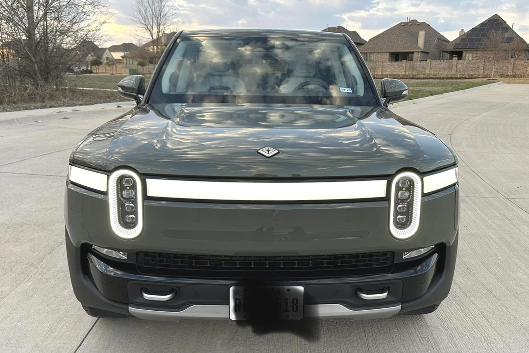 2022 Rivian R1T - Image 7 of 16