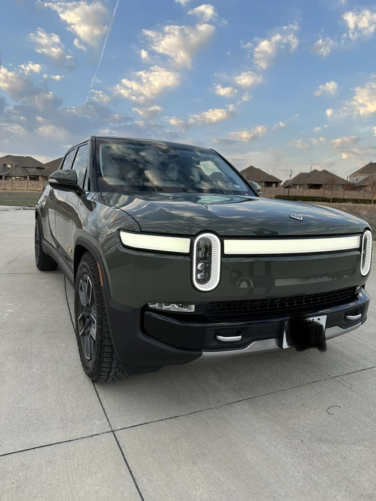 2022 Rivian R1T - Image 14 of 16