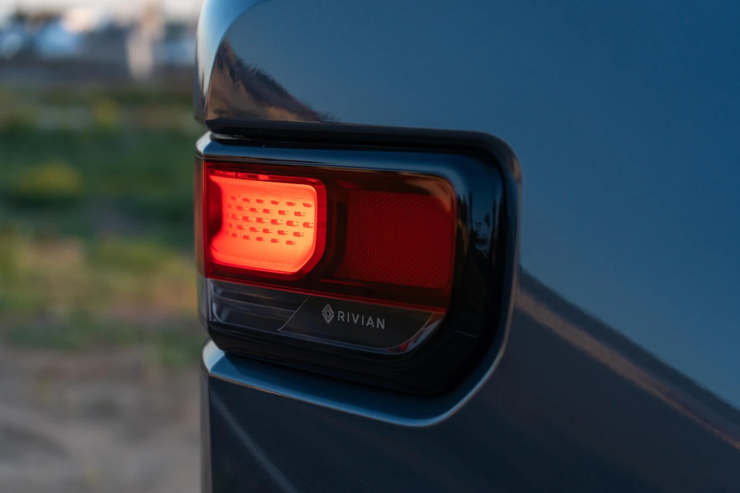 2022 Rivian R1T - Image 29 of 31