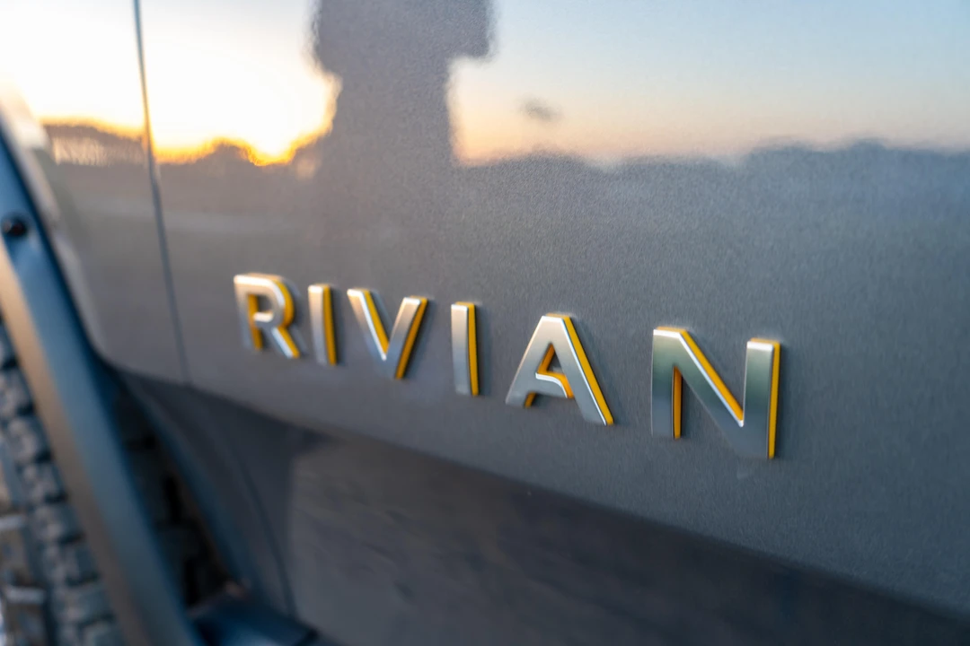 2022 Rivian R1T - Image 19 of 31