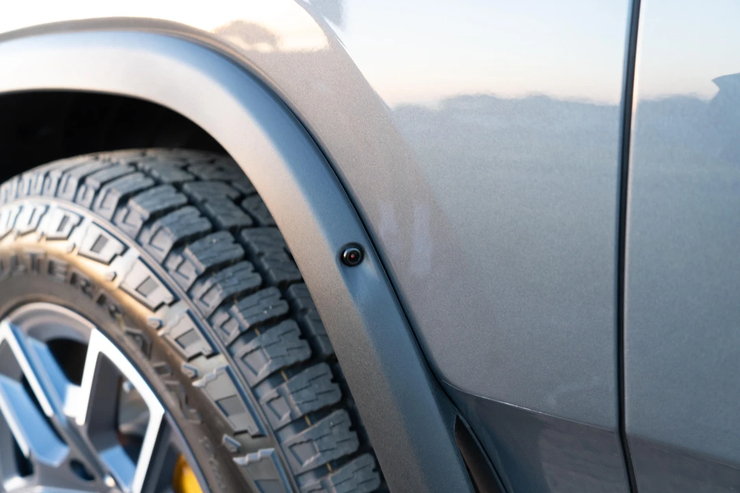2022 Rivian R1T - Image 18 of 31