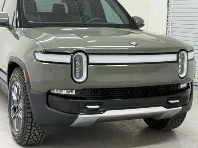2022 Rivian R1T - Image 9 of 12