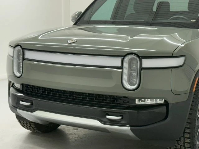 2022 Rivian R1T - Image 10 of 12