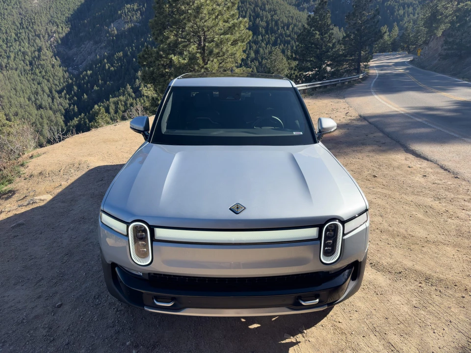 2022 Rivian R1T - Image 17 of 31
