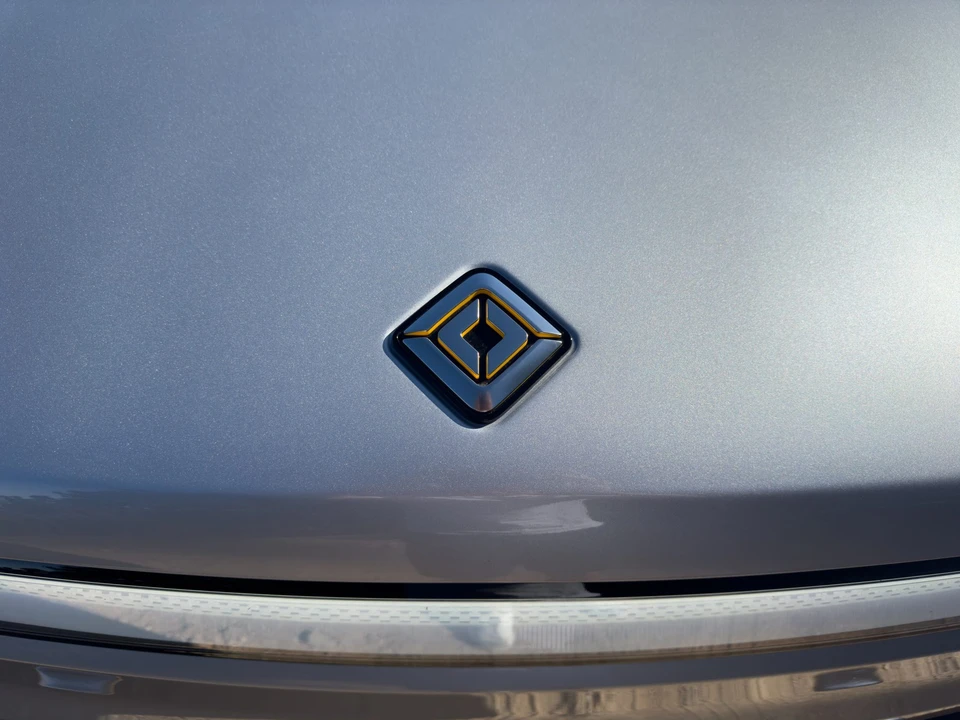2022 Rivian R1T - Image 18 of 31