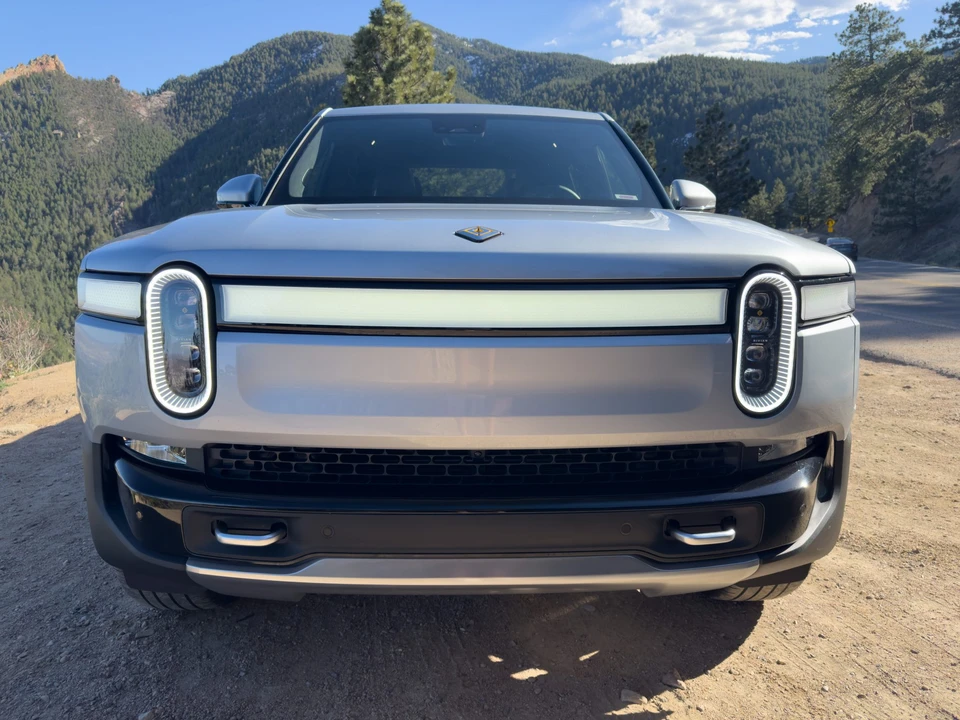 2022 Rivian R1T - Image 16 of 31