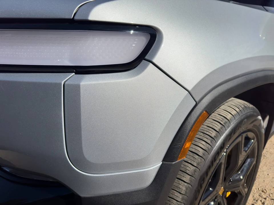2022 Rivian R1T - Image 28 of 31