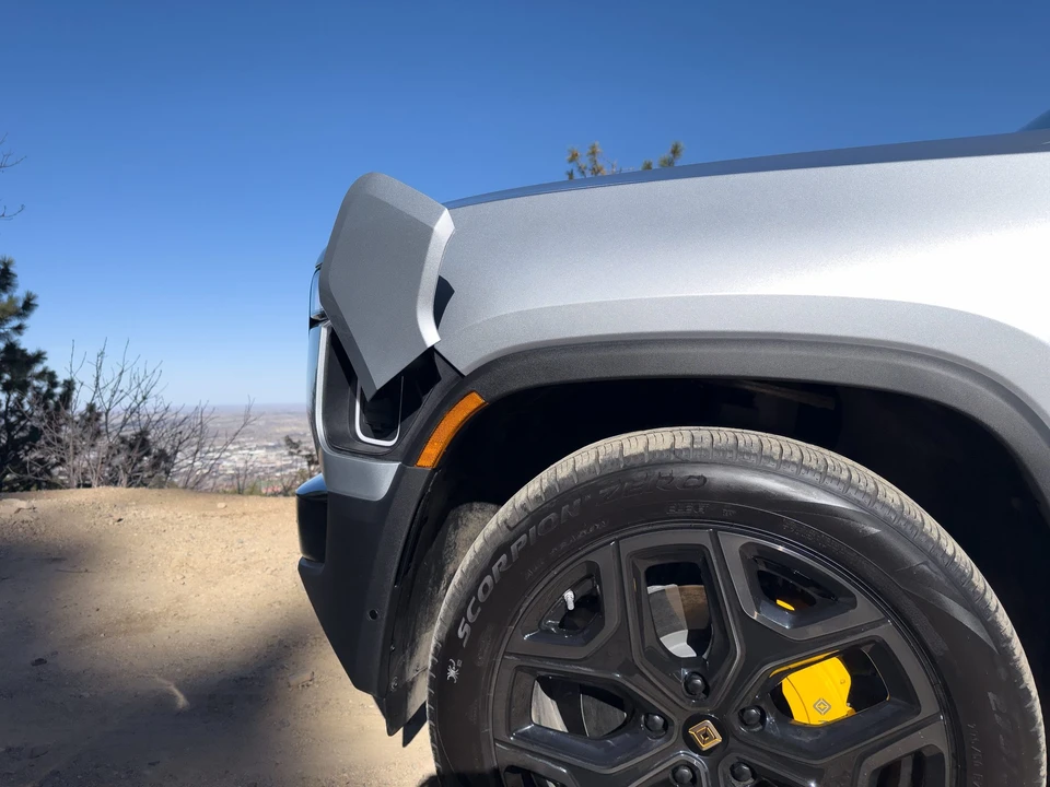 2022 Rivian R1T - Image 30 of 31