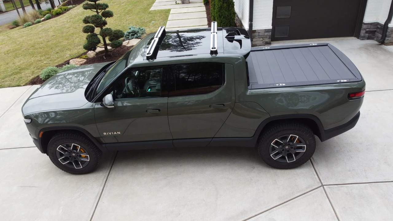 2022 Rivian R1T - Image 15 of 31