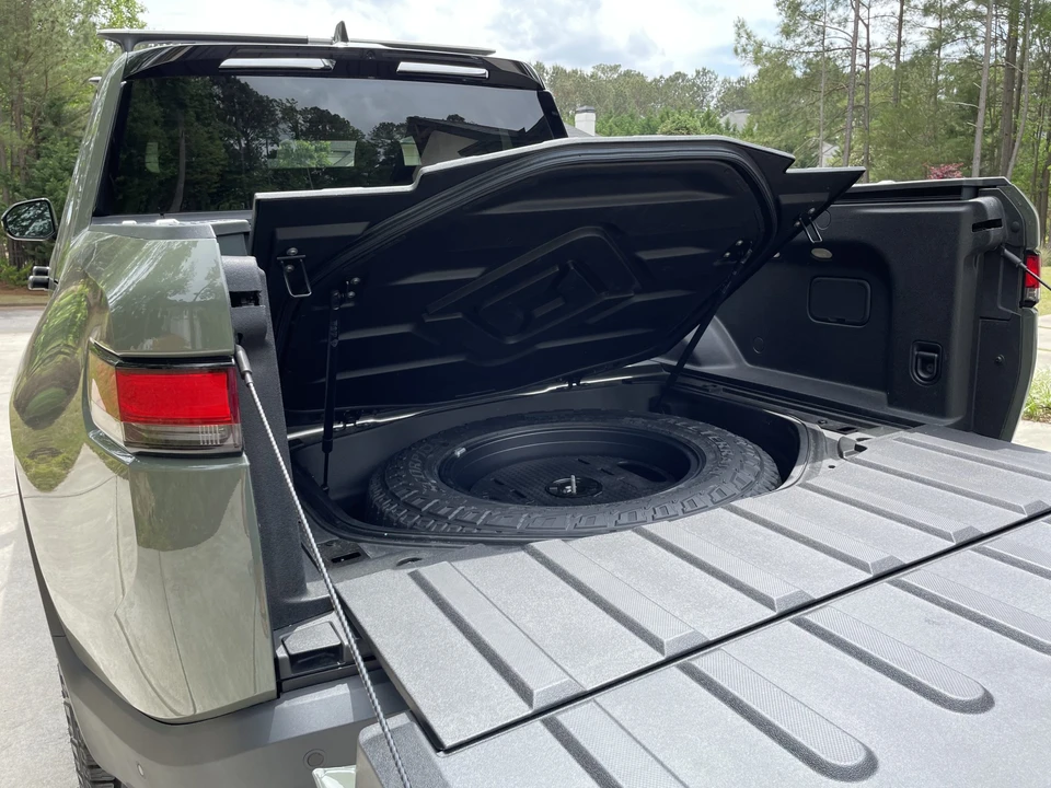 2022 Rivian R1T - Image 29 of 31