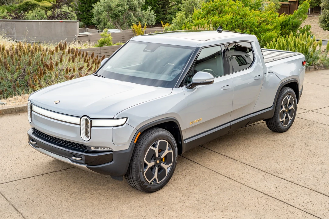 2022 Rivian R1T - Image 3 of 31