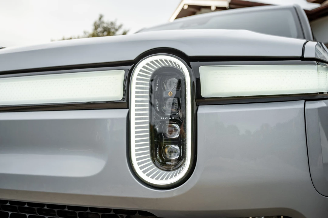 2022 Rivian R1T - Image 30 of 31