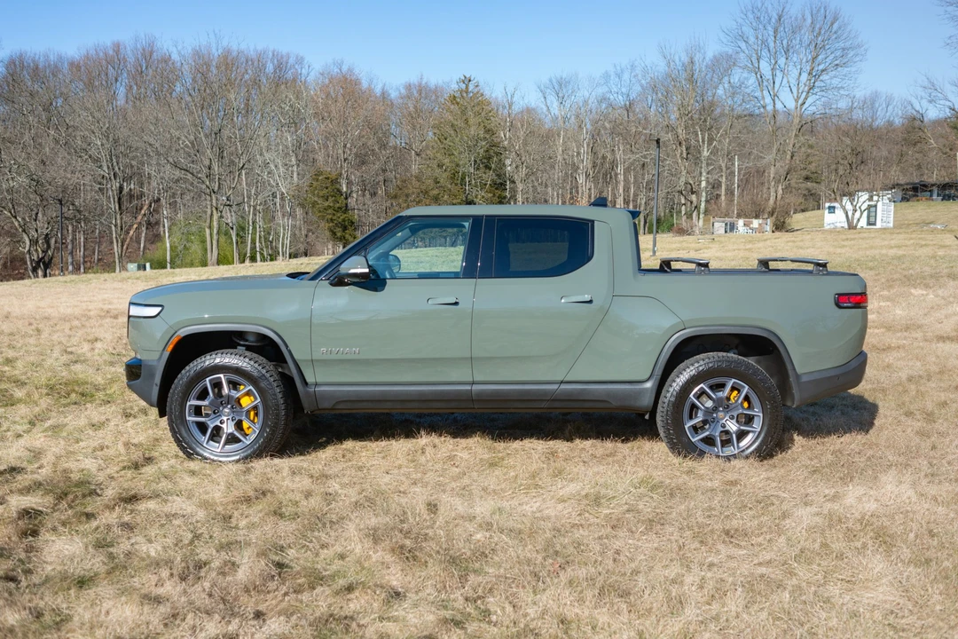 2022 Rivian R1T - Image 3 of 31