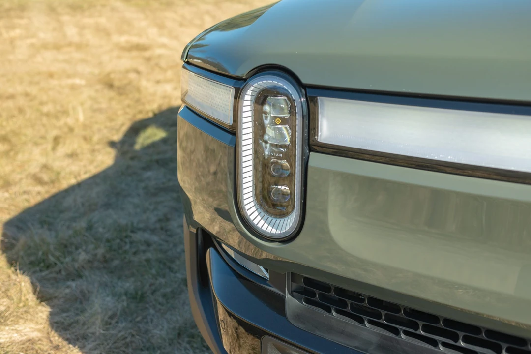 2022 Rivian R1T - Image 10 of 31
