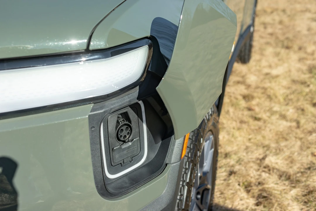 2022 Rivian R1T - Image 22 of 31