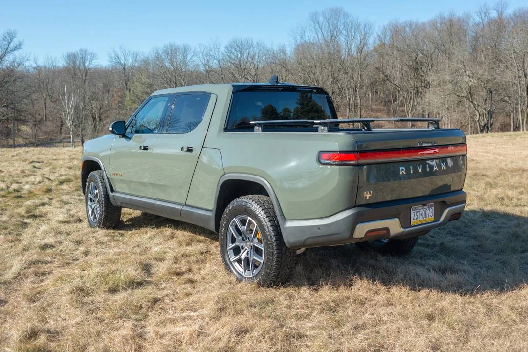 2022 Rivian R1T - Image 4 of 31