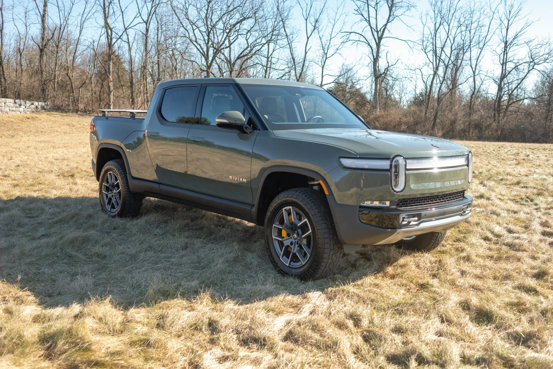 2022 Rivian R1T - Image 8 of 31