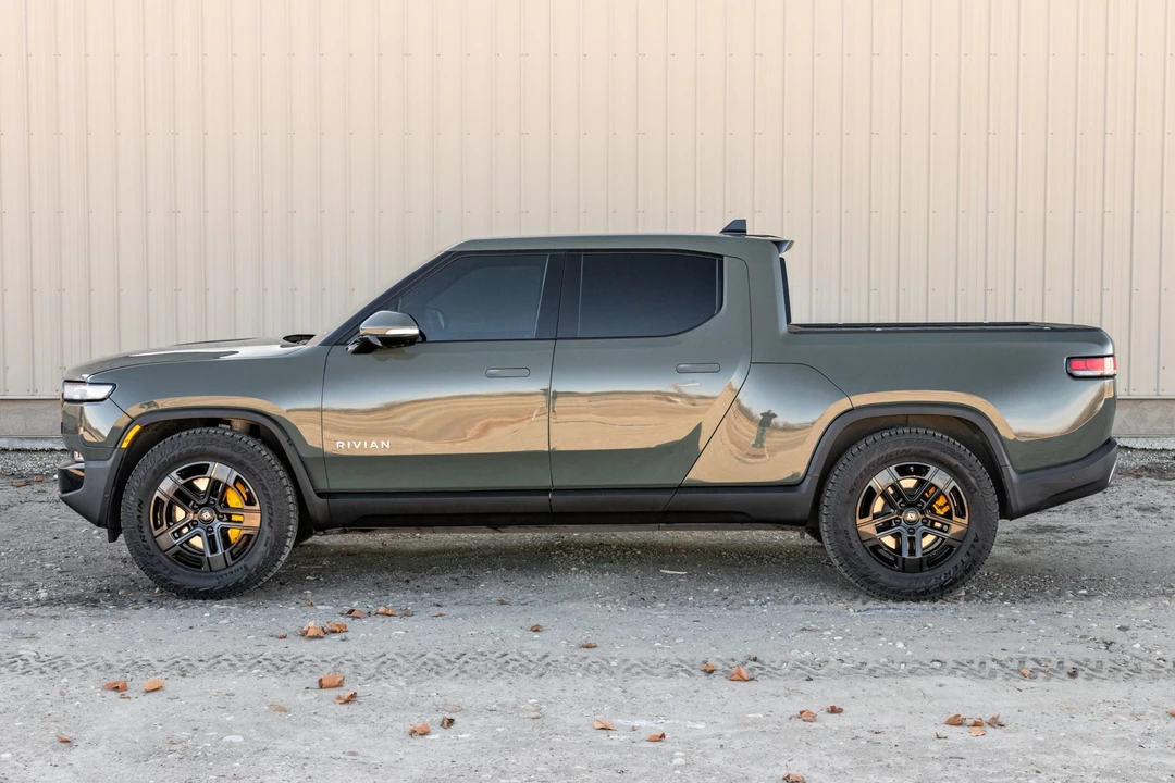 2022 Rivian R1T - Image 3 of 31