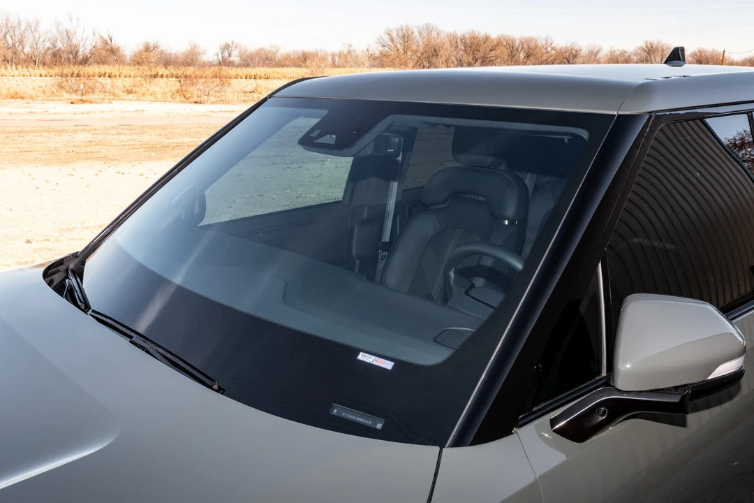 2022 Rivian R1T - Image 13 of 31