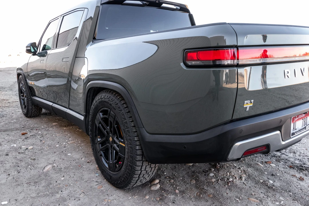 2022 Rivian R1T - Image 22 of 31