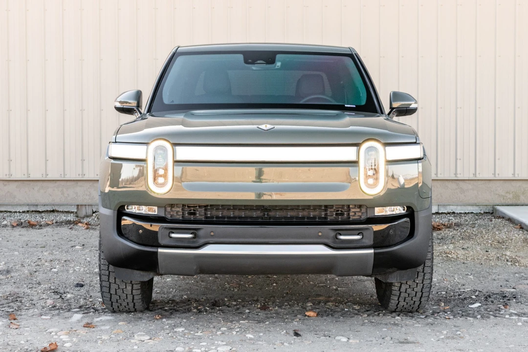 2022 Rivian R1T - Image 11 of 31