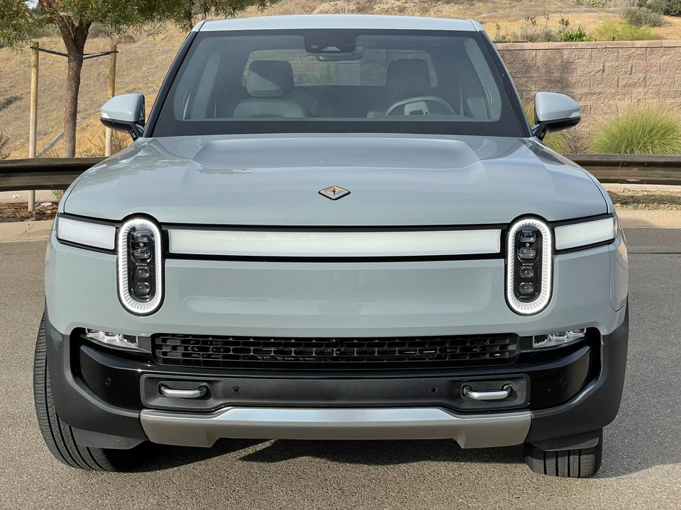 2022 Rivian R1T - Image 4 of 31