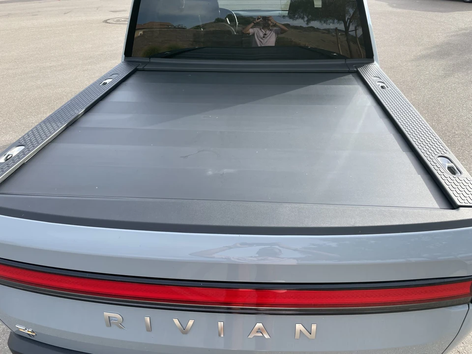 2022 Rivian R1T - Image 19 of 31