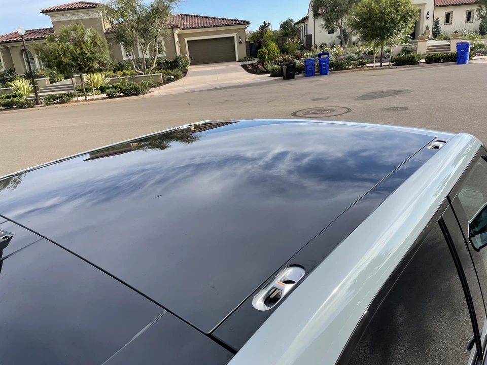 2022 Rivian R1T - Image 15 of 31