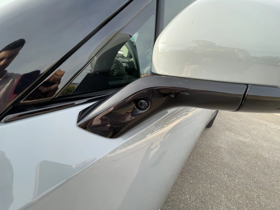 2022 Rivian R1T - Image 28 of 31