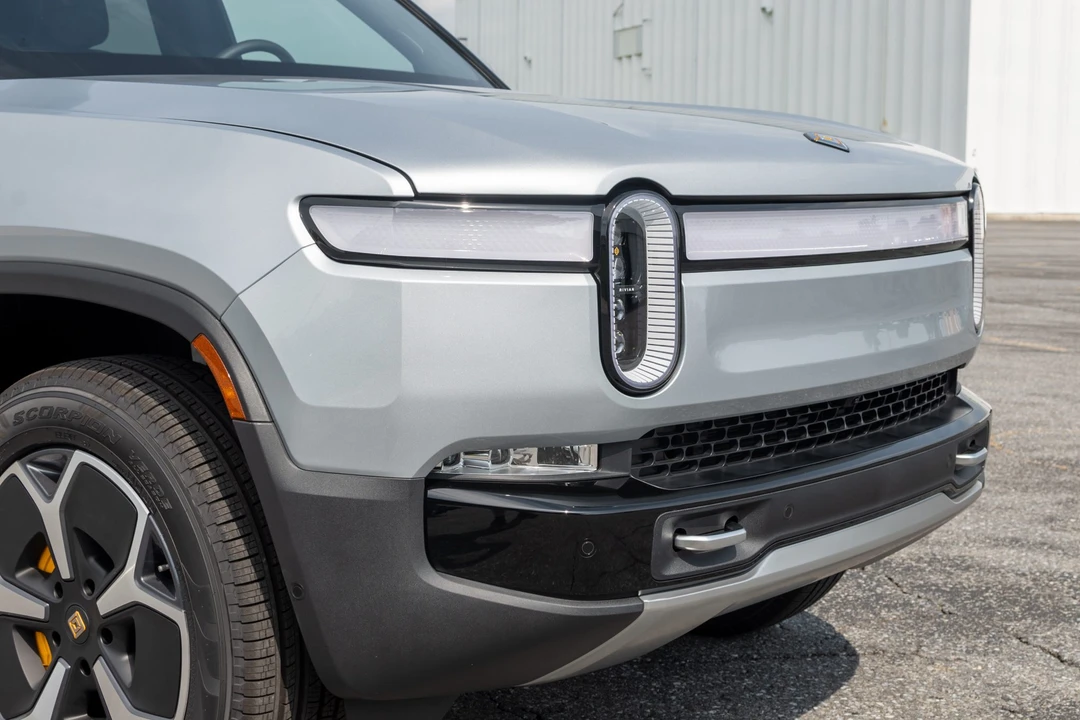 2022 Rivian R1T - Image 12 of 31