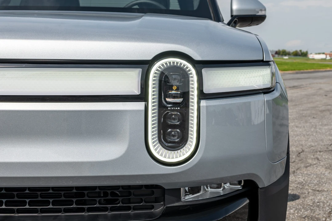 2022 Rivian R1T - Image 16 of 31