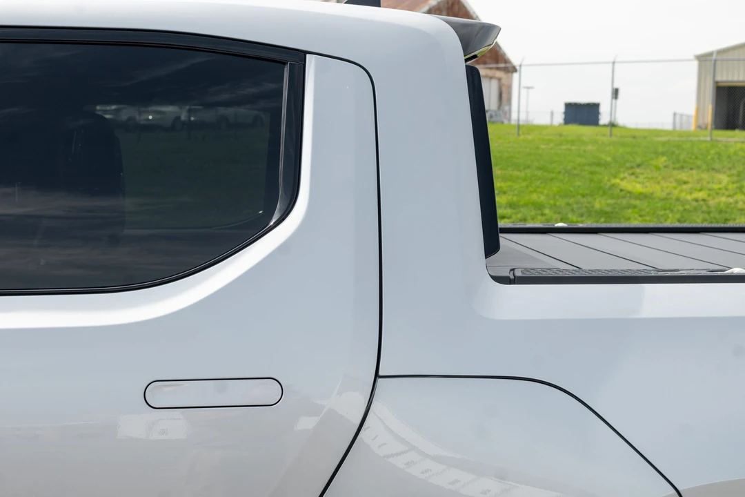 2022 Rivian R1T - Image 22 of 31