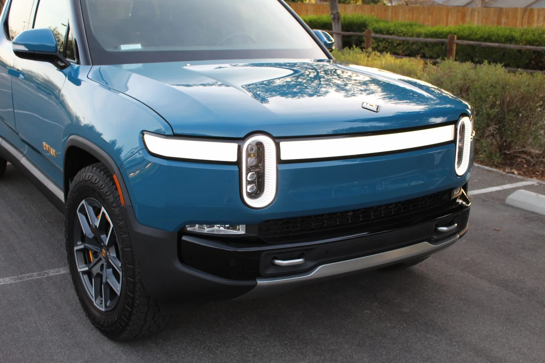 2022 Rivian R1T - Image 31 of 31