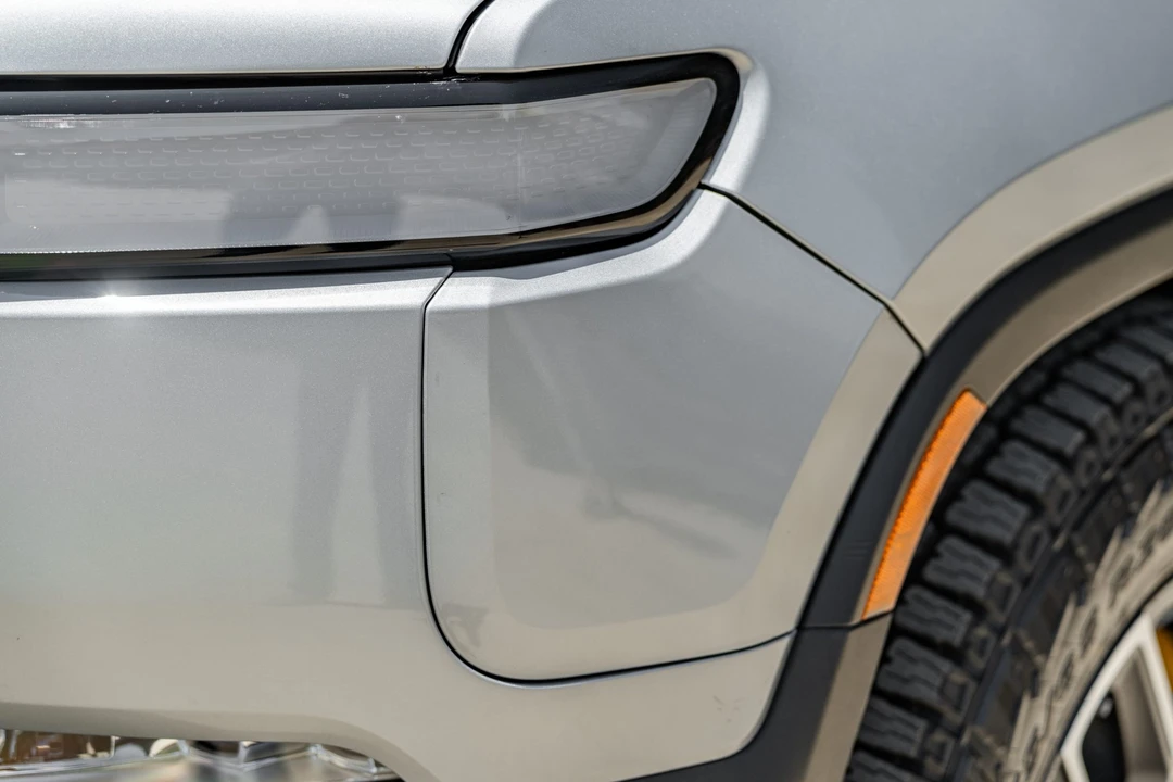 2022 Rivian R1T - Image 30 of 31