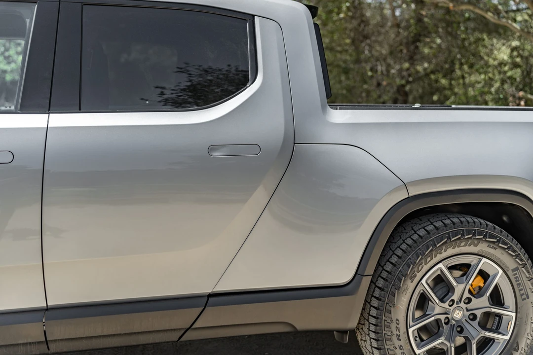 2022 Rivian R1T - Image 19 of 31
