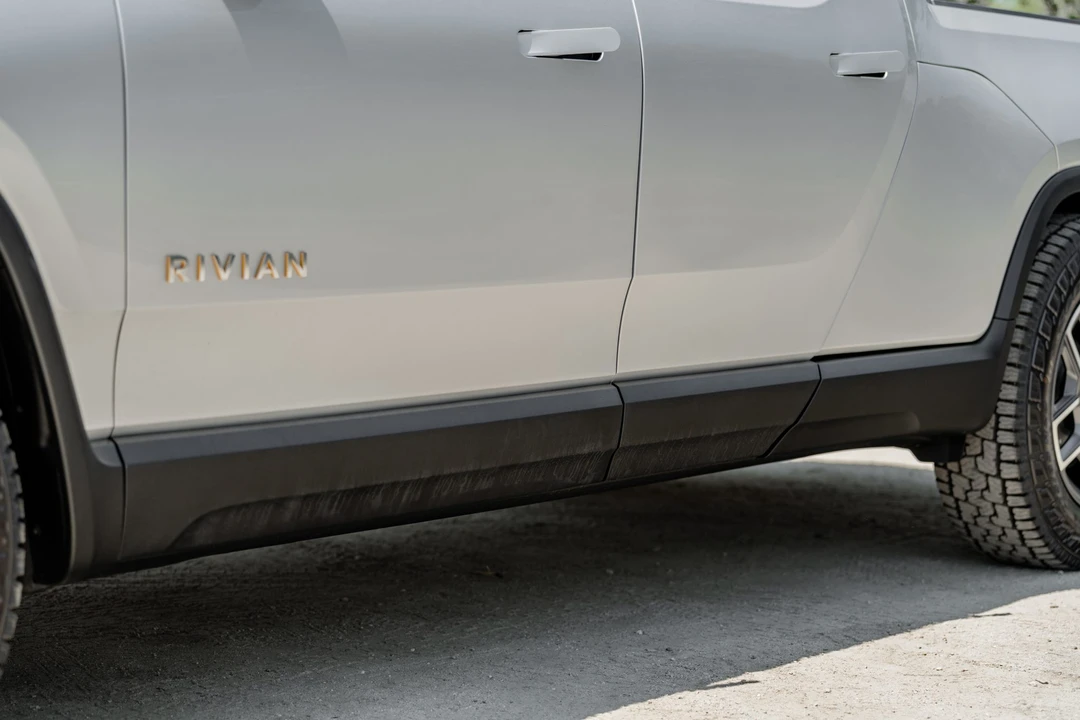 2022 Rivian R1T - Image 16 of 31