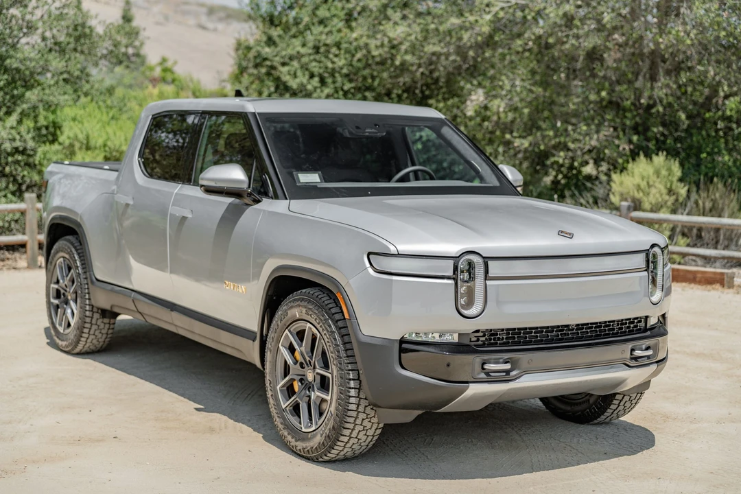 2022 Rivian R1T - Image 4 of 31