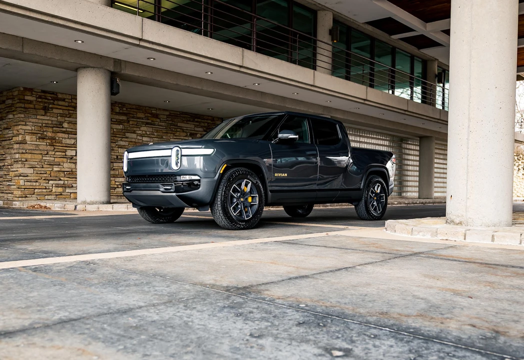 2022 Rivian R1T - Image 16 of 31