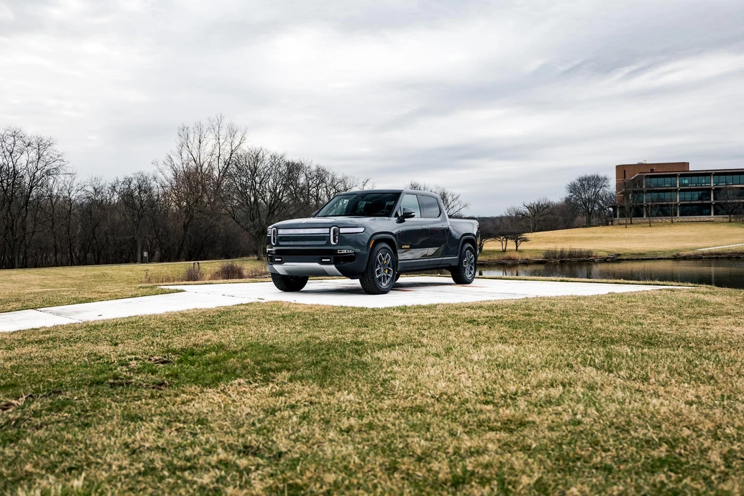2022 Rivian R1T - Image 21 of 31
