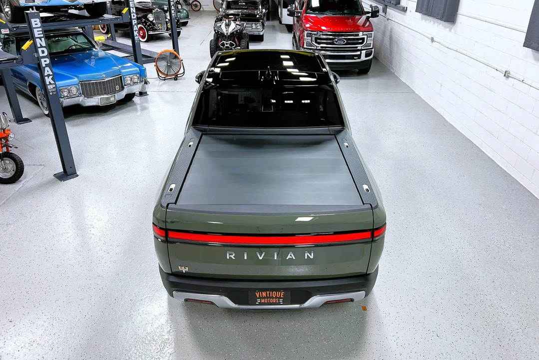 2022 Rivian R1T - Image 16 of 31