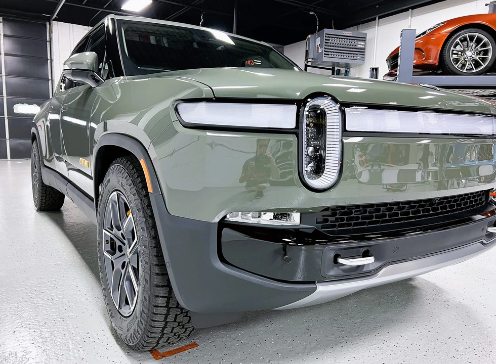2022 Rivian R1T - Image 30 of 31