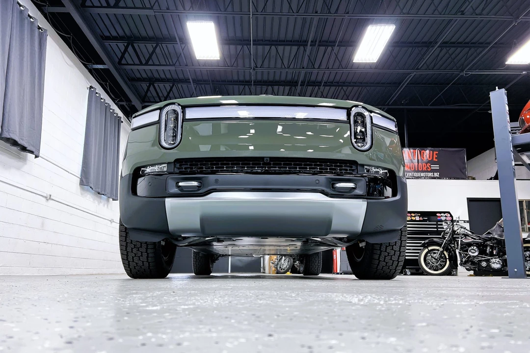 2022 Rivian R1T - Image 7 of 31