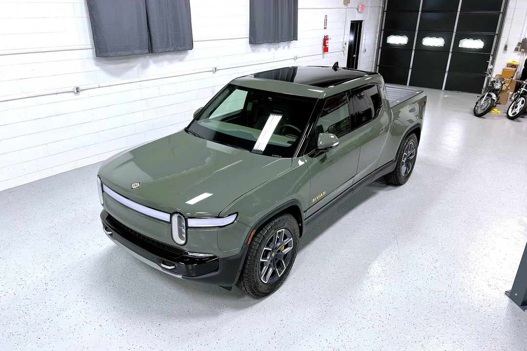 2022 Rivian R1T - Image 8 of 31
