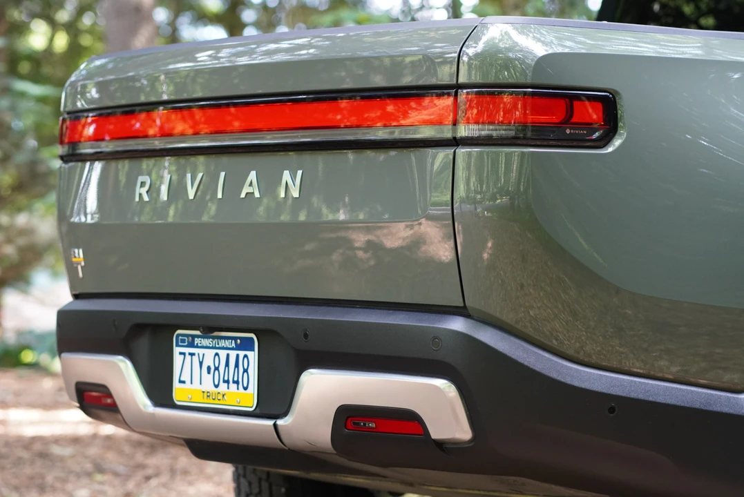2022 Rivian R1T - Image 20 of 31