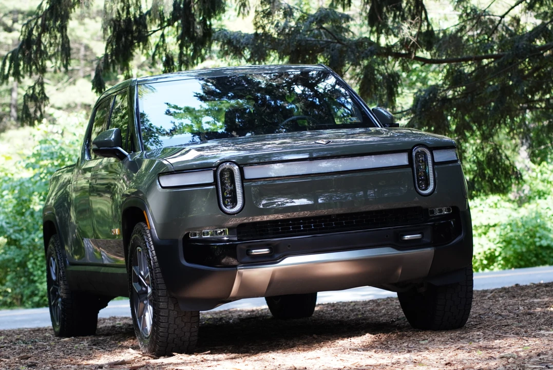 2022 Rivian R1T - Image 13 of 31