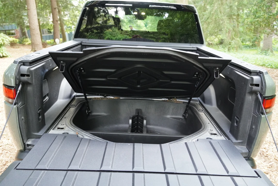2022 Rivian R1T - Image 29 of 31