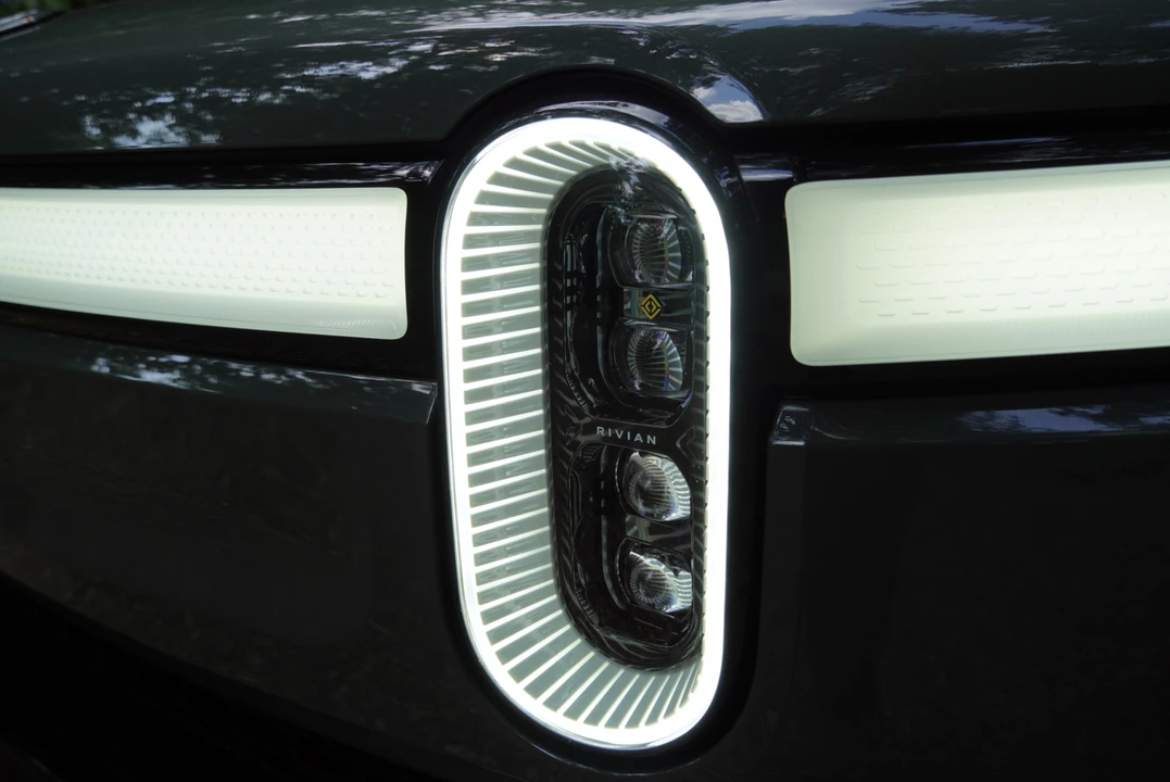 2022 Rivian R1T - Image 23 of 31