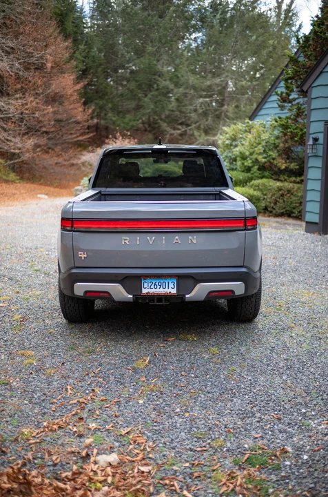 2022 Rivian R1T - Image 30 of 31